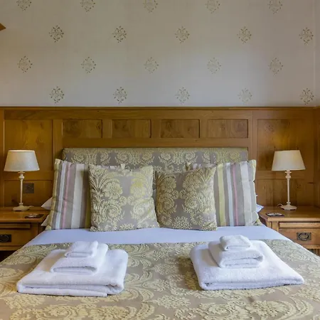 Yewfield Vegetarian *