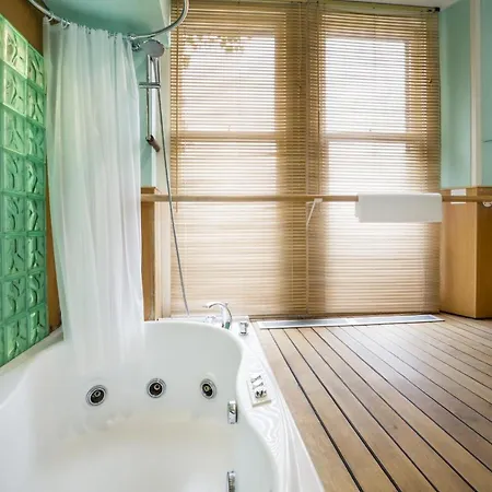 Yewfield Vegetarian *