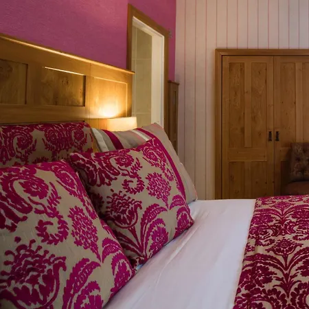 Yewfield Vegetarian Bed and breakfast