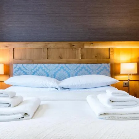 Bed and breakfast Yewfield Vegetarian *