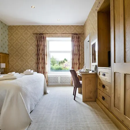 Yewfield Vegetarian *