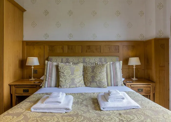 Yewfield Vegetarian *